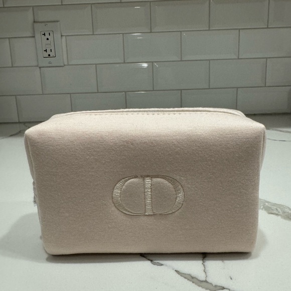 Dior Handbags - Dior makeup bag